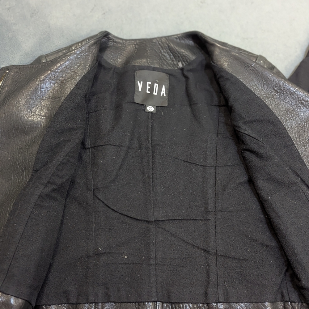 Veda Dallas Leather Motor Jacket Size S Black Stretchy Sleeve Panel Biker 100% L - Picture 8 of 10